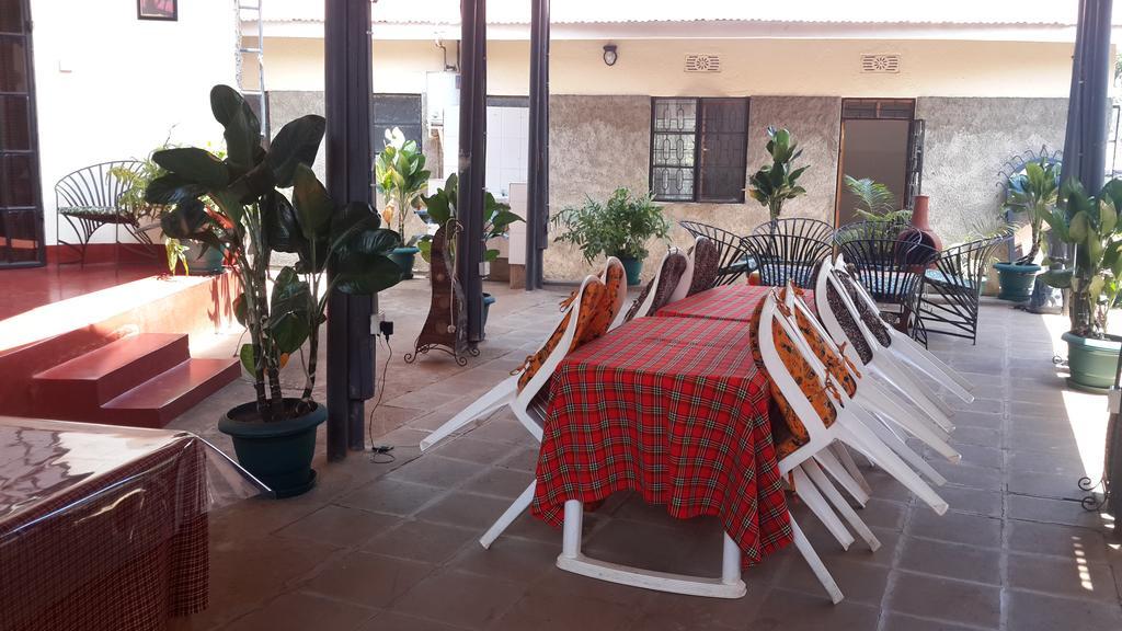 Mama Simba Bed And Breakfast Moshi Bagian luar foto