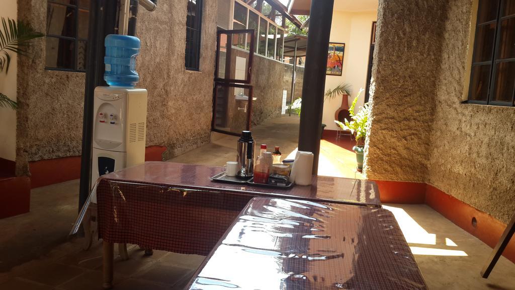 Mama Simba Bed And Breakfast Moshi Bagian luar foto