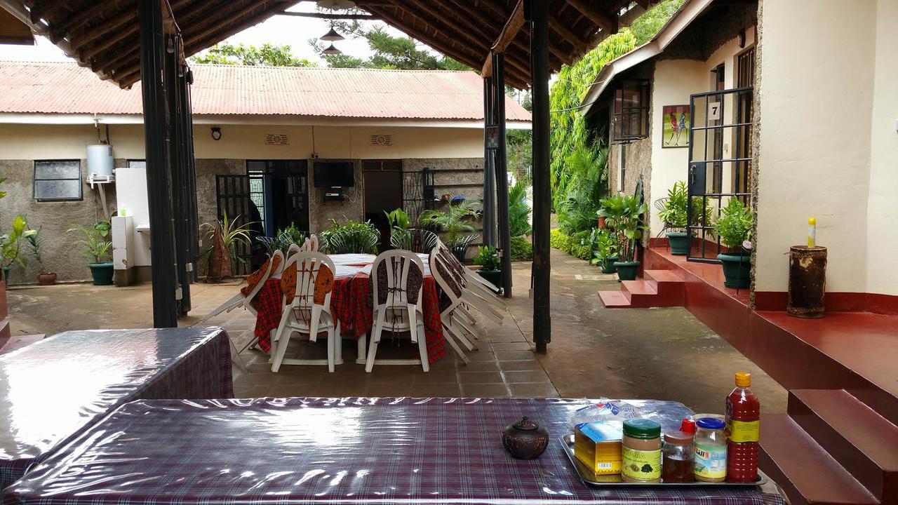 Mama Simba Bed And Breakfast Moshi Bagian luar foto