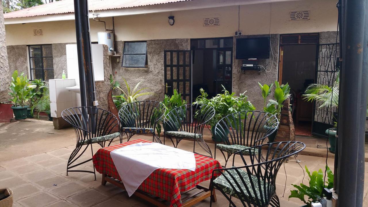 Mama Simba Bed And Breakfast Moshi Bagian luar foto