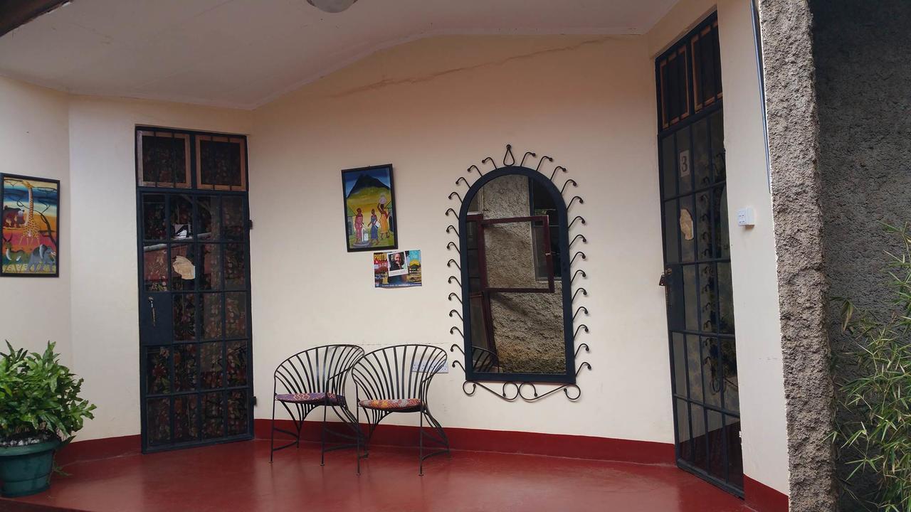 Mama Simba Bed And Breakfast Moshi Bagian luar foto